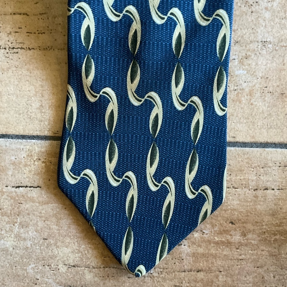 Bill Blass Men’s Silk Necktie